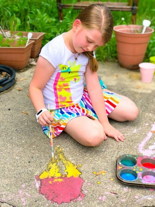 DIY Magic Sidewalk Chalk Paint Recipe (Washable!)
