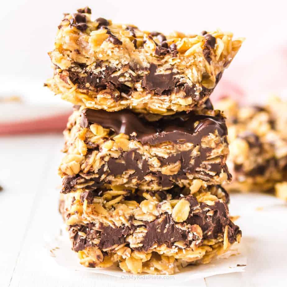 No Bake Chocolate Oatmeal Bars - On My Kids Plate