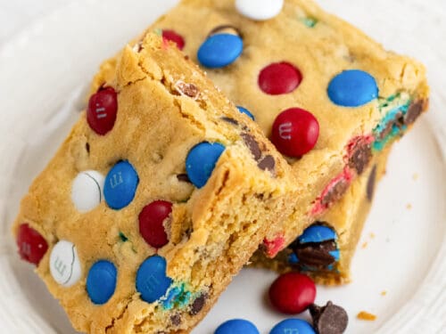 Caramel M&M Cookie Bars - Alida's Kitchen