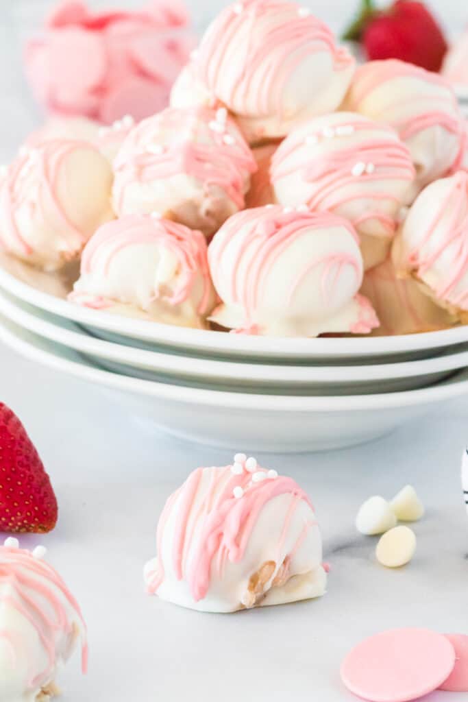 Strawberry Shortcake Truffles (With Golden Oreos) - On My Kids Plate