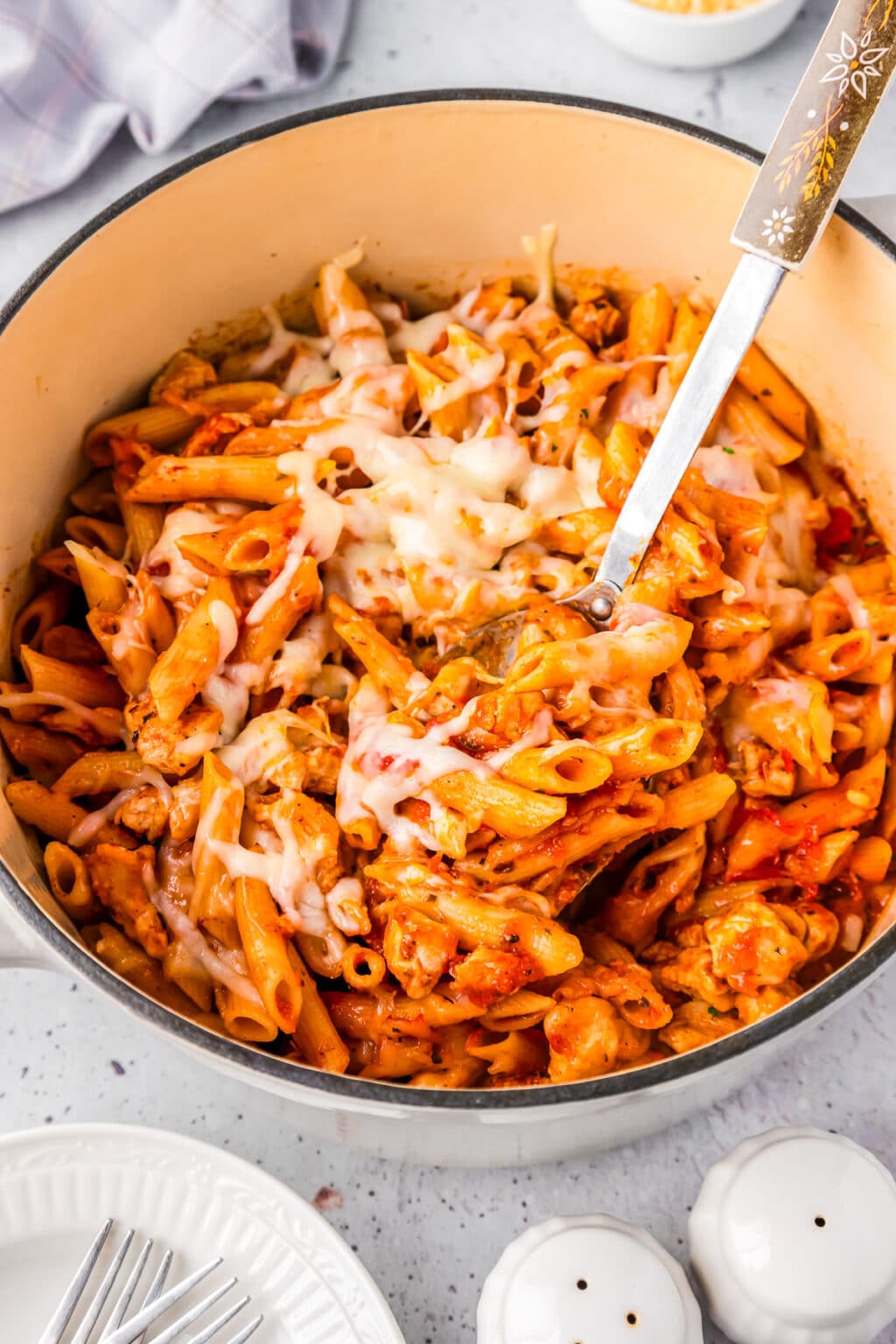 One Pot Chicken Parmesan Pasta - On My Kids Plate